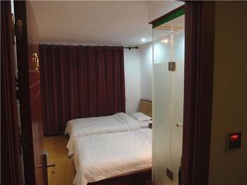 Longtai Star Hotel Qingdao Esterno foto