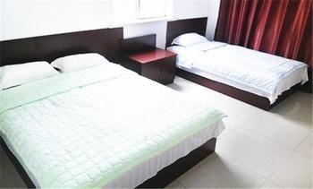 Longtai Star Hotel Qingdao Esterno foto