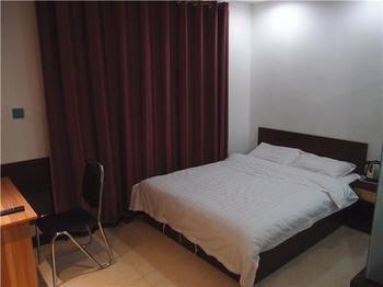 Longtai Star Hotel Qingdao Esterno foto