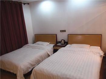 Longtai Star Hotel Qingdao Esterno foto